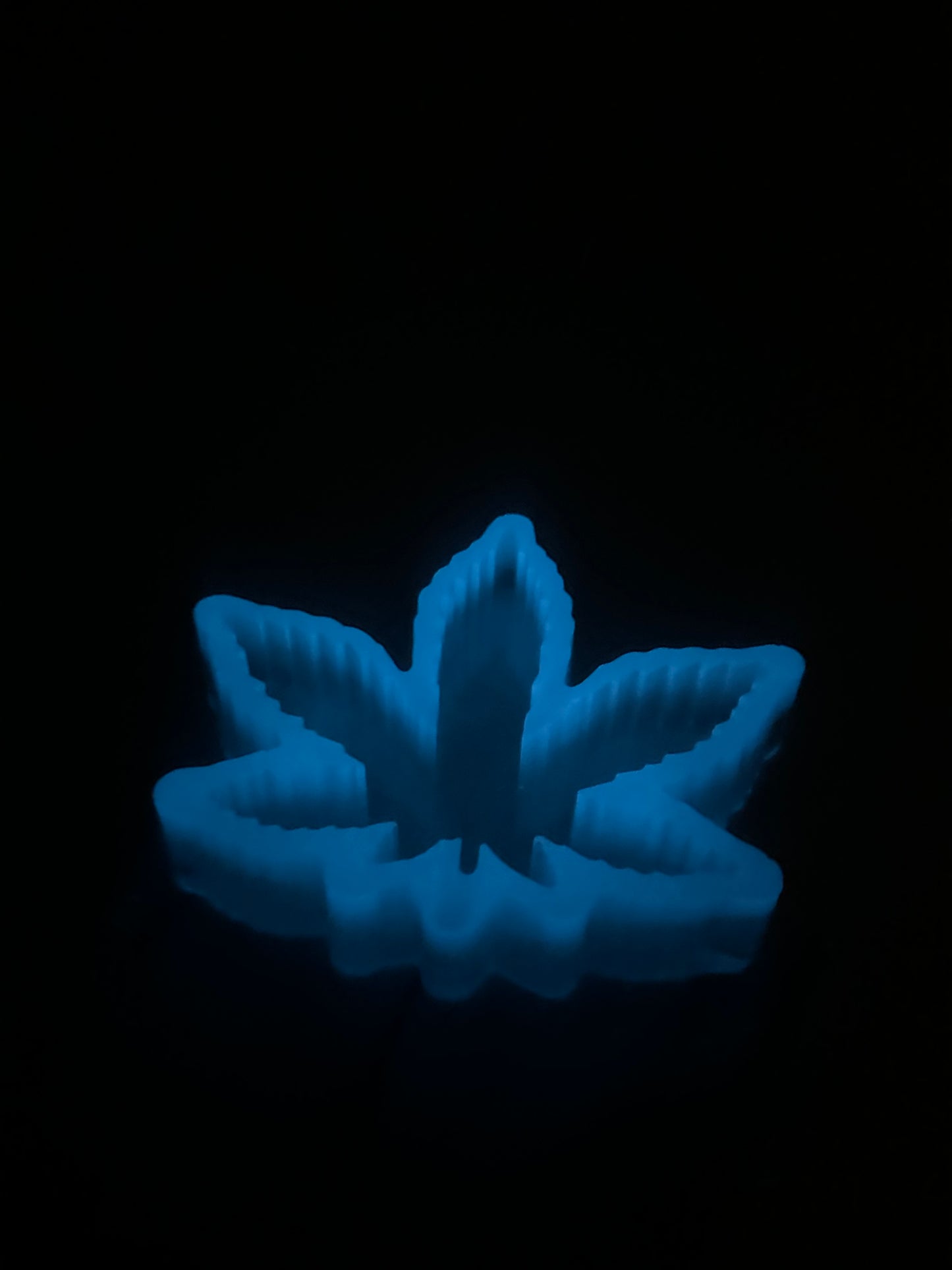 Blue Glow in the dark hemp ashtray