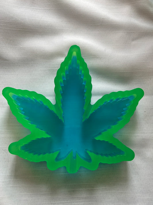 Glow in the dark ashtray