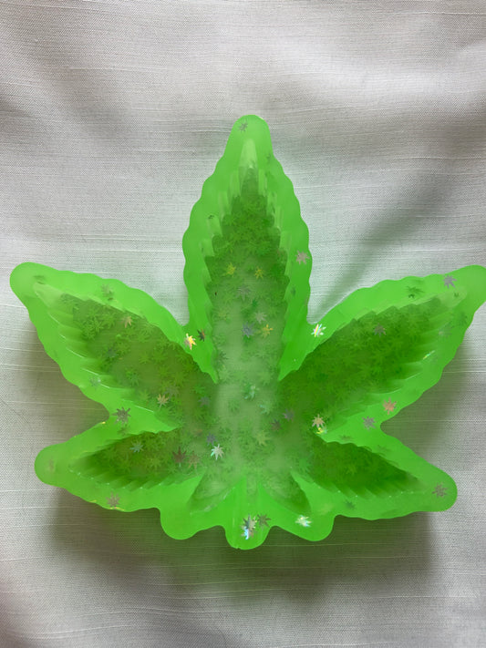 Green sparkle glow in the dark ashtray